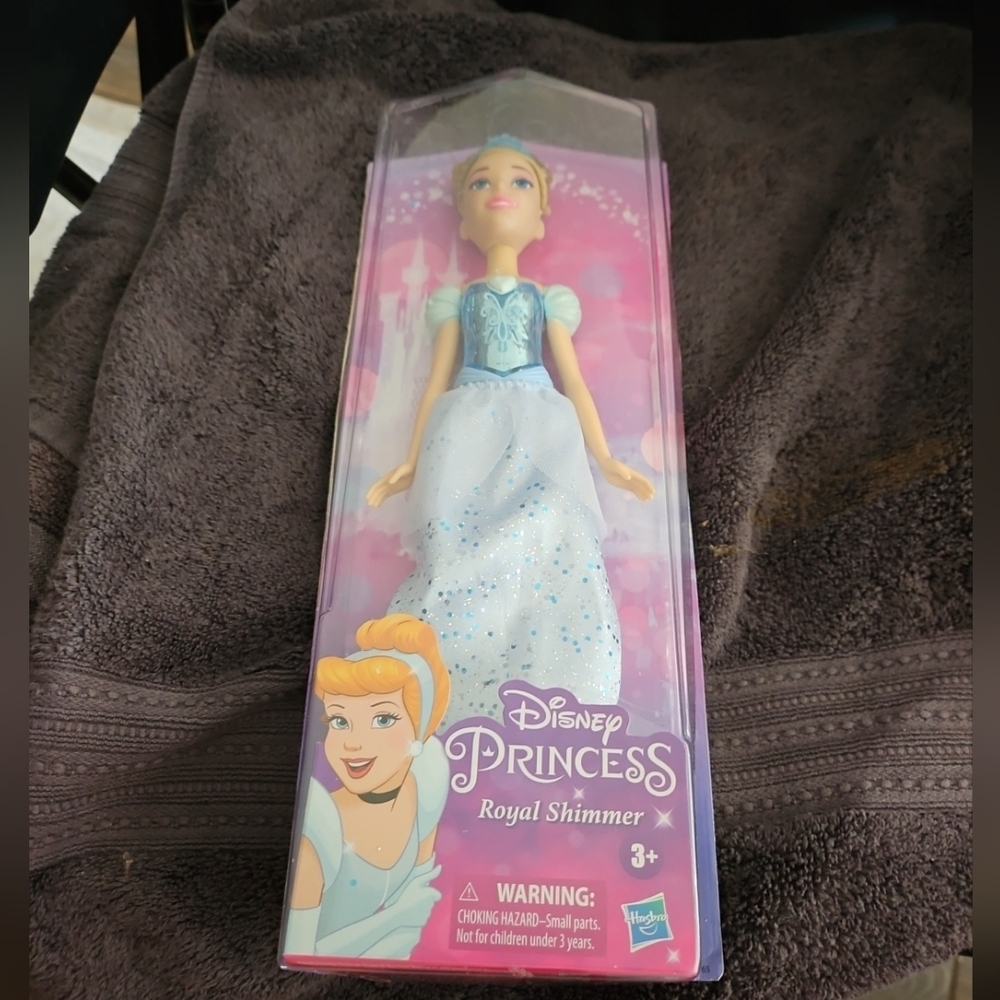 Disney Princess Royal Shimmer Doll NEW ages3+